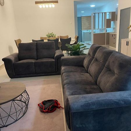 Homestay Idamanku ชาห์อาลัม ภายนอก รูปภาพ