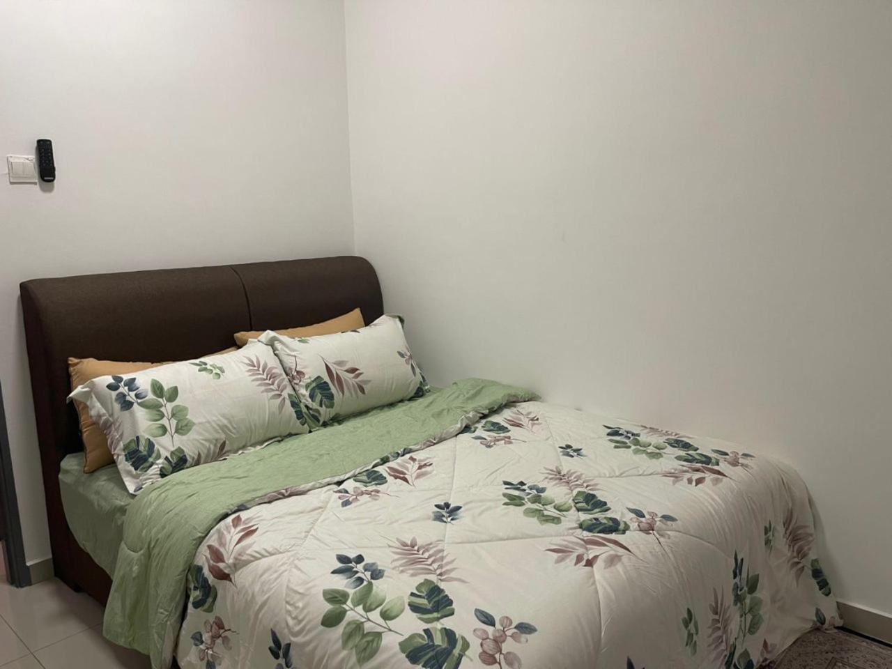 Homestay Idamanku ชาห์อาลัม ภายนอก รูปภาพ